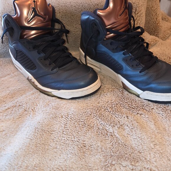 Air Jordan 5 Retro Bronze (136027-416) - Men's sz 13 - Picture 2 of 5